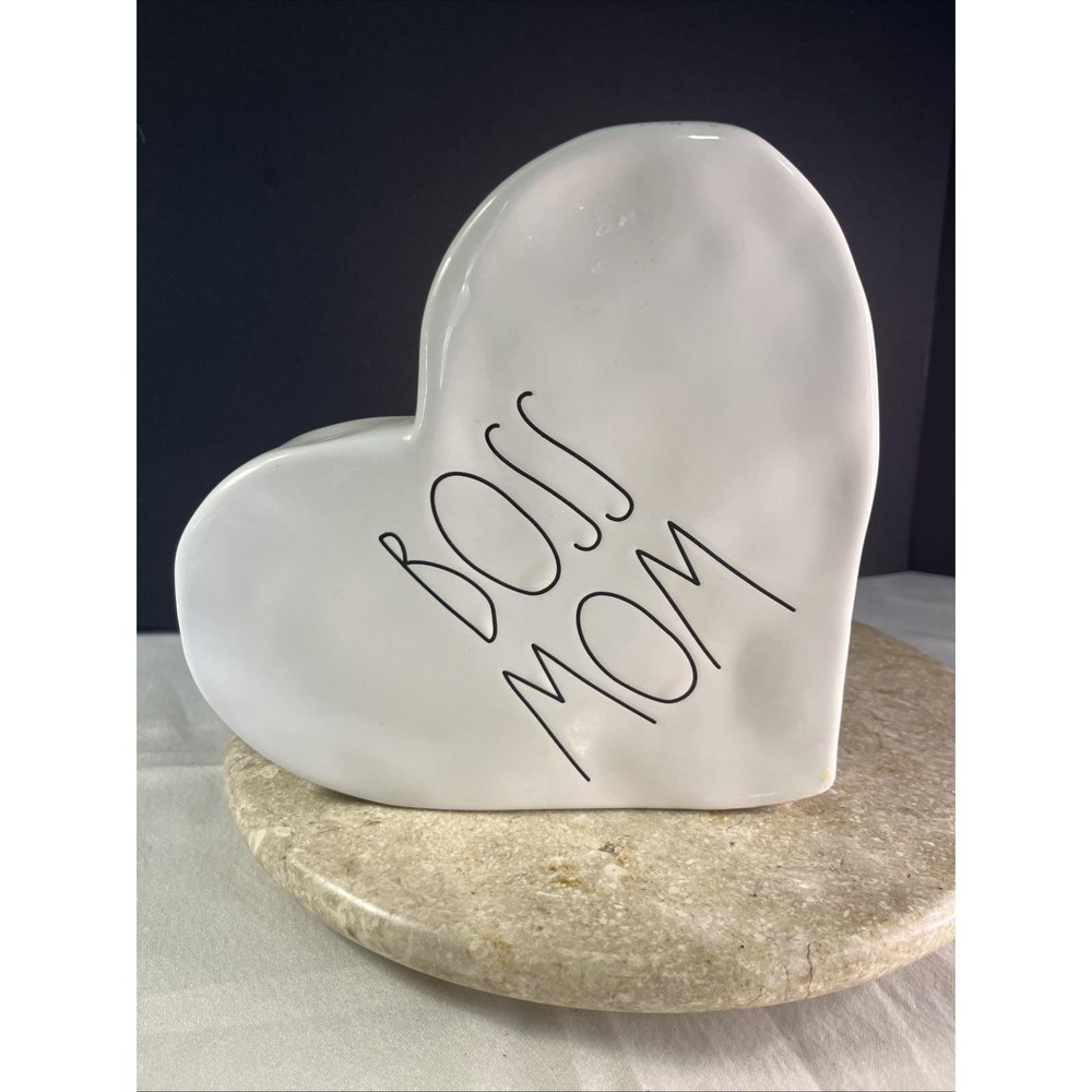 Rae Dunn 8x9" BOSS MOM Ceramic Side Standing Heart Room Accent